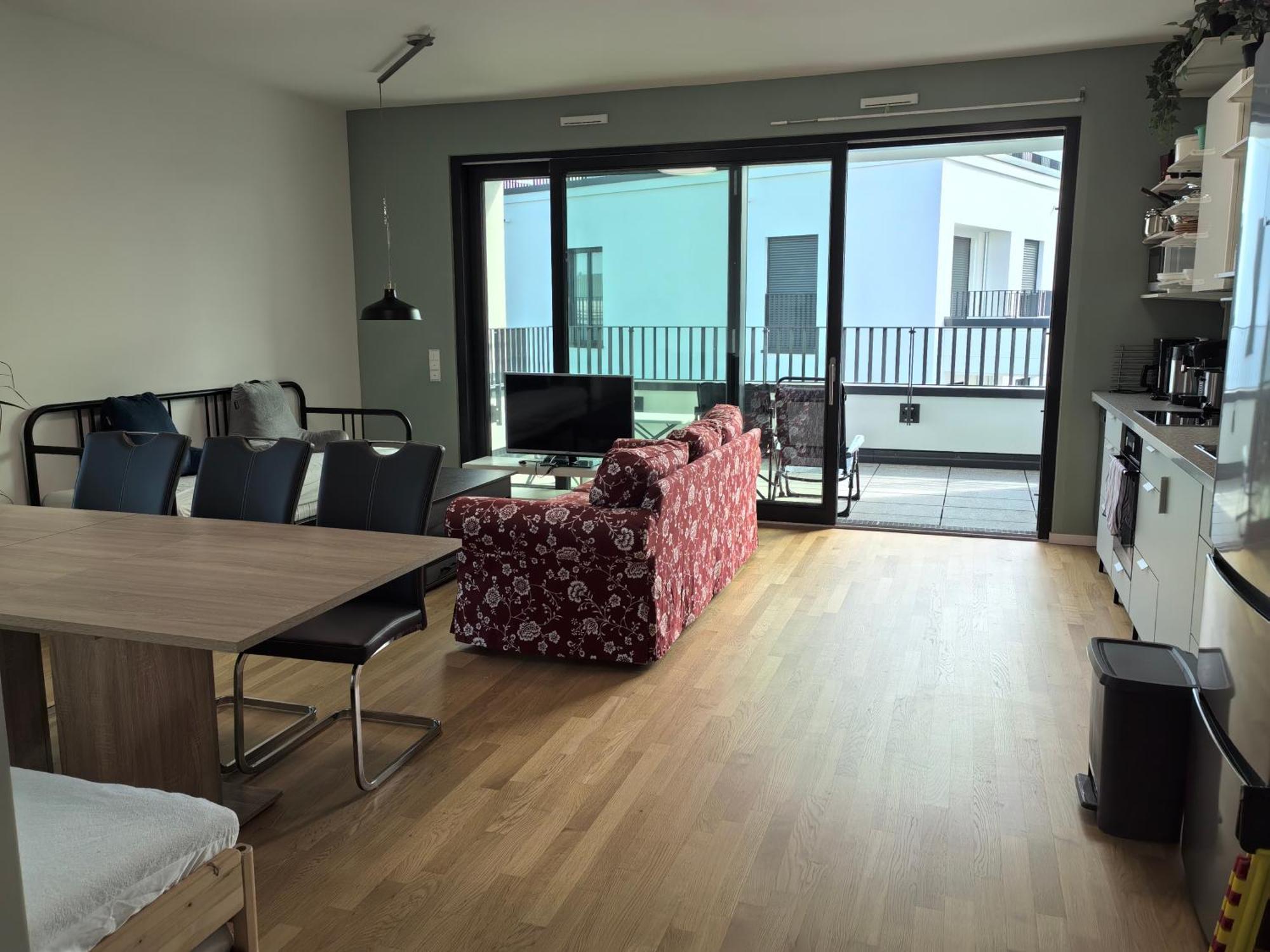 3 2 Bathrooms 2 Toilets New Center Of Underground Parking Space Contactless Self Check-in Apartment Dusseldorf