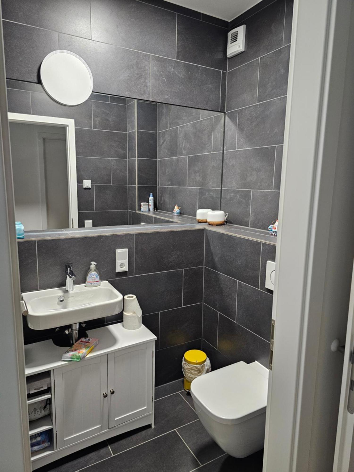 3 2 Bathrooms 2 Toilets New Center Of Underground Parking Space Contactless Self Check-in Appartamento Düsseldorf