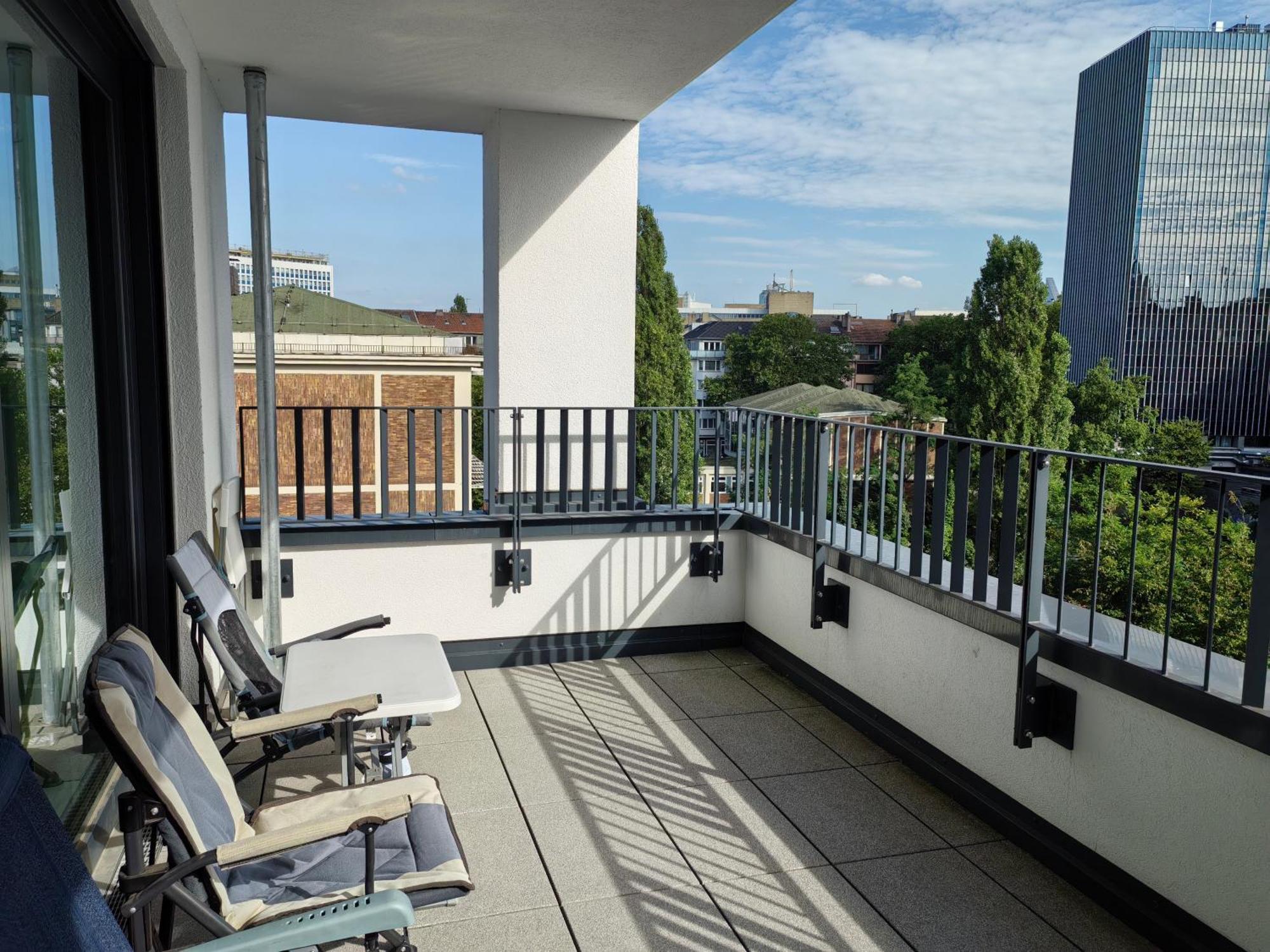 Appartamento 3 2 Bathrooms 2 Toilets New Center Of Underground Parking Space Contactless Self Check-in Düsseldorf